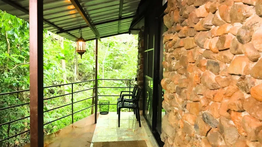 River Rock Villa with Private Balcony — photo 2