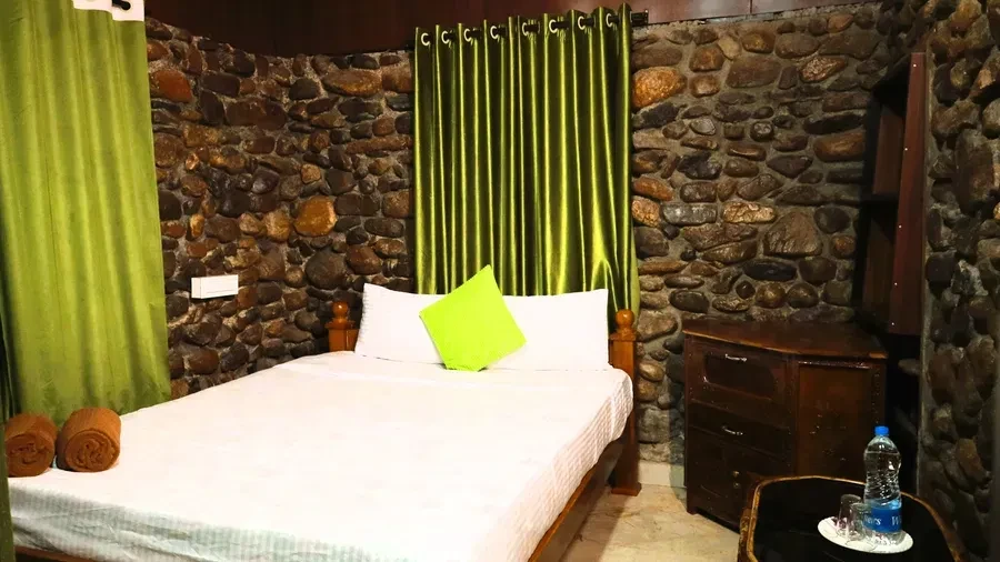 River Rock Villa with Private Balcony — photo 3
