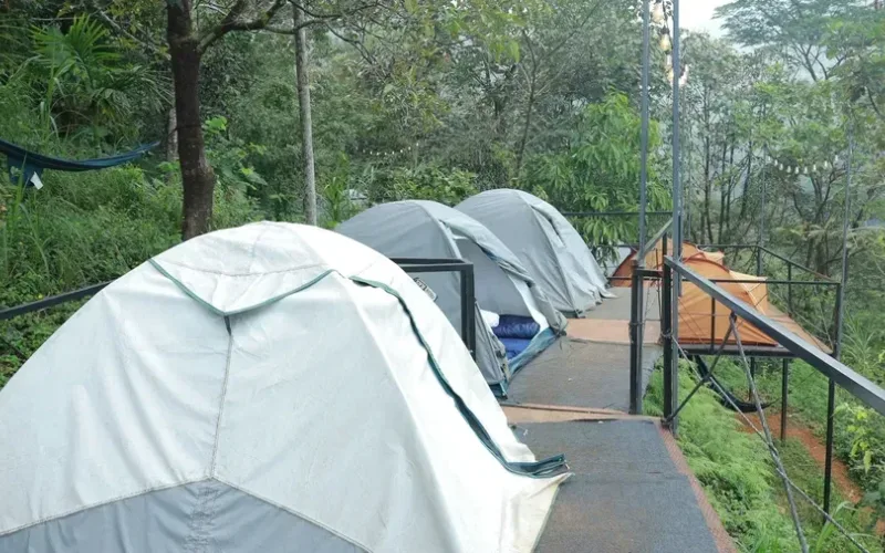 Tent Stay — photo 2