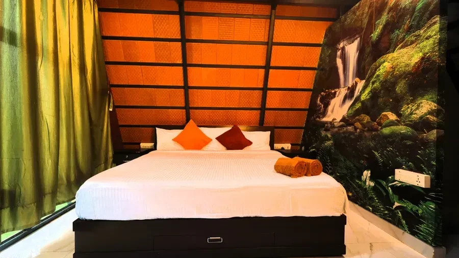 Tower Suite with Private Balcony — photo 2
